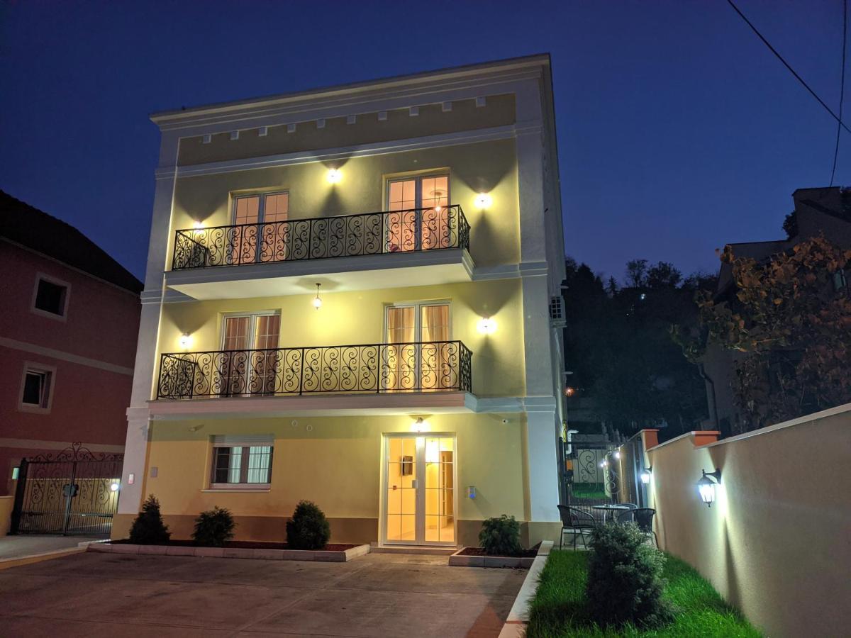 Apartmani Danube Lux סמדרבו מראה חיצוני תמונה